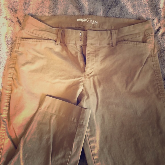 Old Navy Denim - Old Navy Pixie Khaki Pants